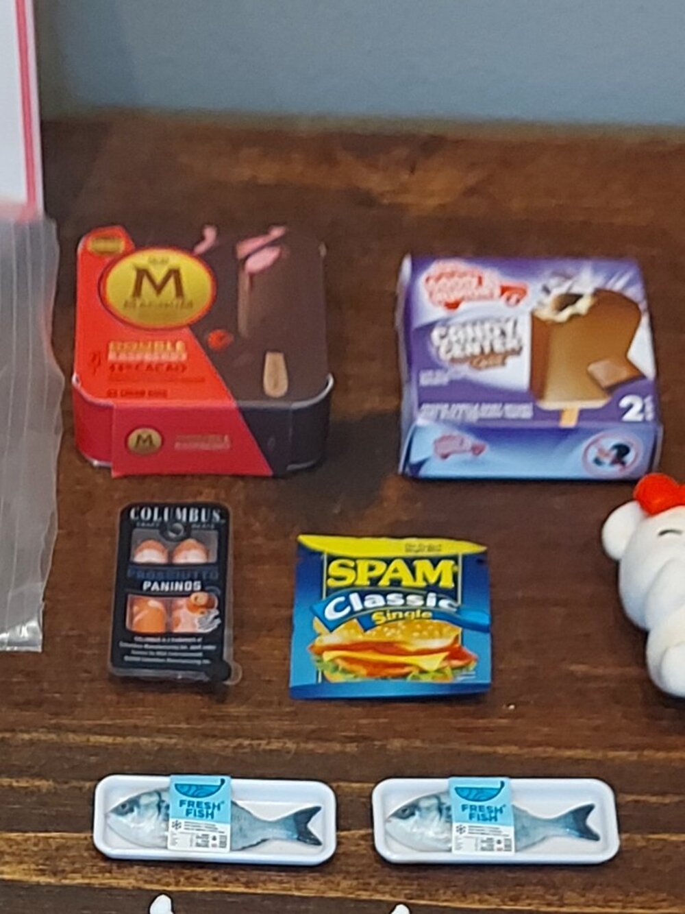 Miniverse Real Brands Series 2 + Fill the Fridge Bundle